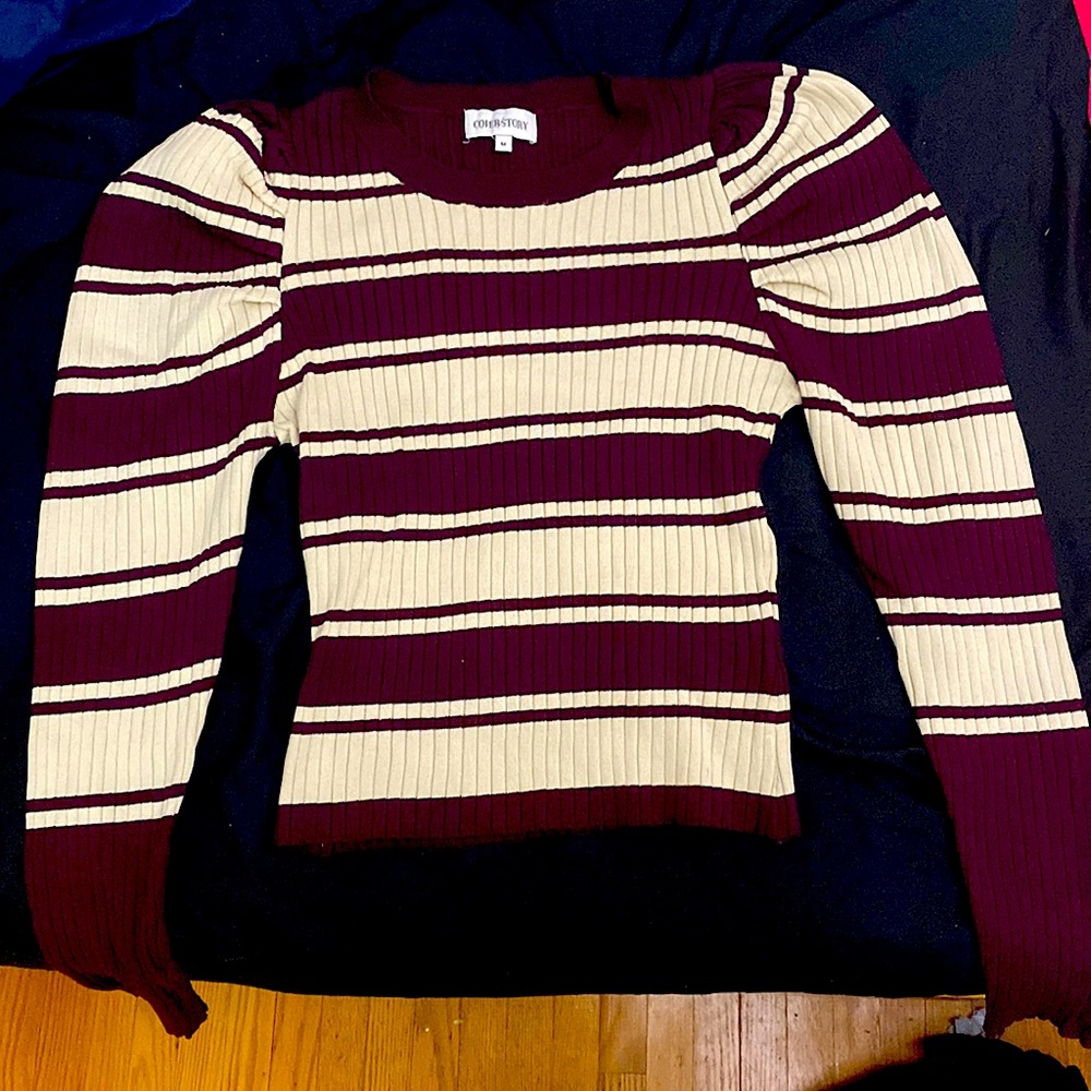 ‘Cover story’ puffed shoulder top. Burgundy and cream rich colour, size M